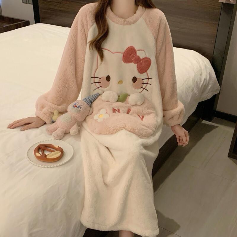 Winter Clothes Shop - Zimowa koszula nocna Hello Kitty damska