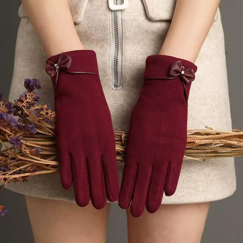 Zimowe damskie rękawiczki z ko – Winter Clothing Essential recenzja i cena