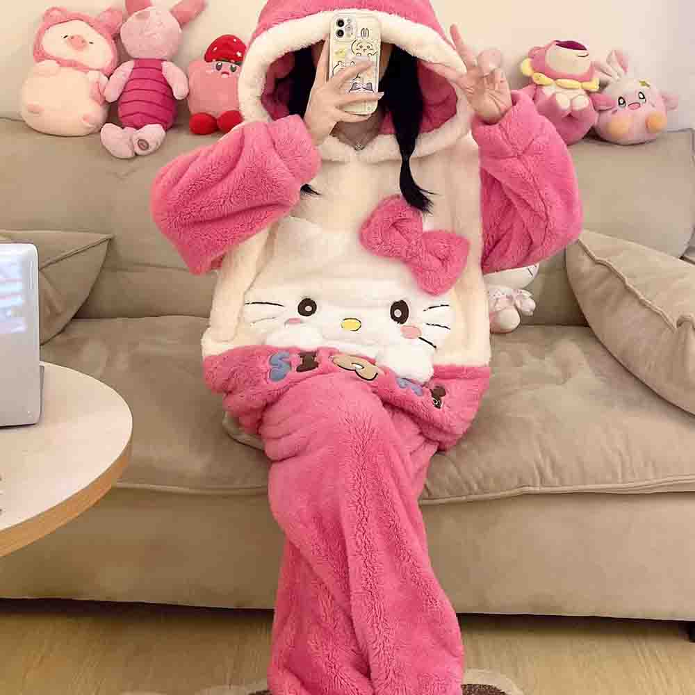 Piżama damska Hello Kitty Kuro – Warm Winter Clothing recenzja i cena